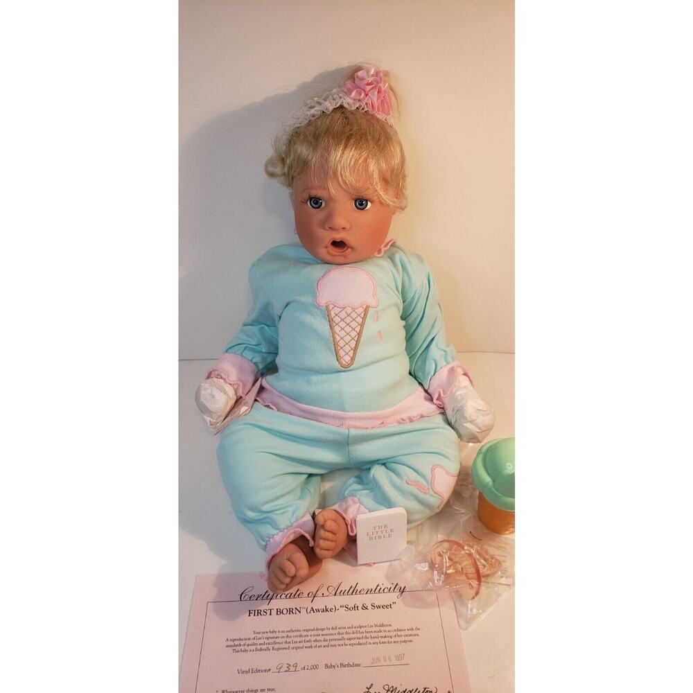 Lee Middleton First Born Awake Girl Doll #939/2000 Soft & Sweet COA 1997 18" NIB